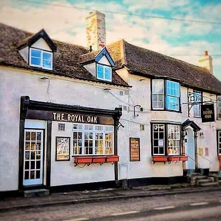 The Royal Oak Hotel Bredon Bagian luar foto