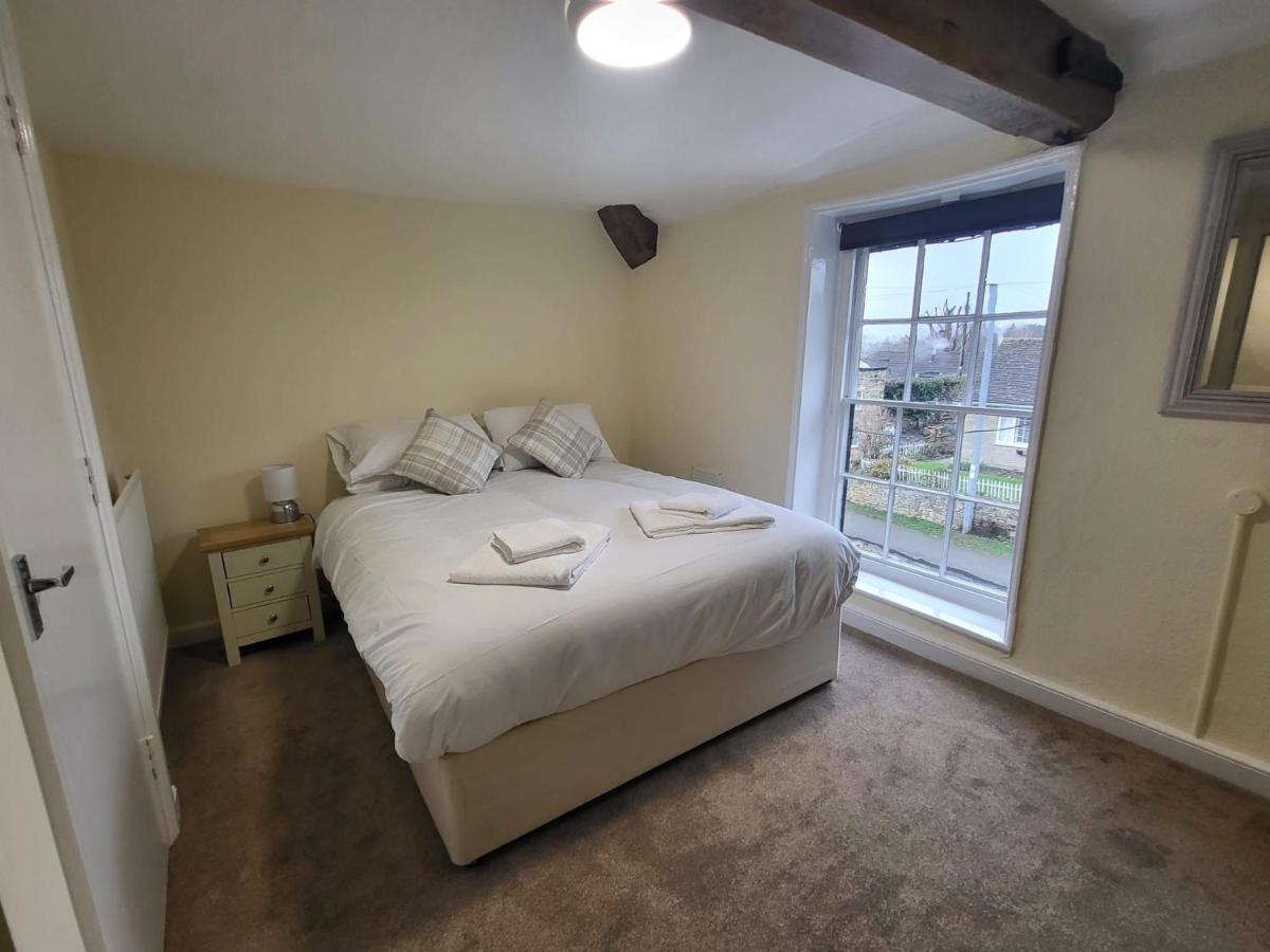 The Royal Oak Hotel Bredon Bagian luar foto